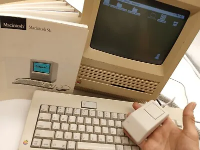 Vintage Macintosh SE 1988 Working OEM Keyboard Mouse And 1987 Manual Mod M5011  • $320