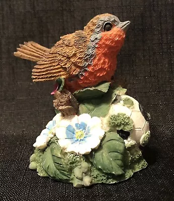 K's Collection Resin Figurine European Red Breasted Robin Bird On A Soccer Ball • $3.50