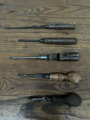 Old Vintage Screw Drivers X5 • £8