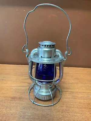 Vintage DIETZ Vesta N.Y.C.S. Railroad Lantern With Etched DIETZ Blue Glass Globe • $440.36