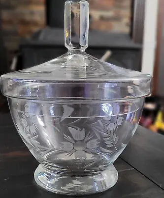 Vintage Romanian Etched Crystal Glass Covered Candy Dish / Bowl • $19.29