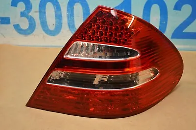 03-06 W211 Mercedes E55 E500 E320 Rear Right Passenger Taillight Stop Lamp #3 • $76.50