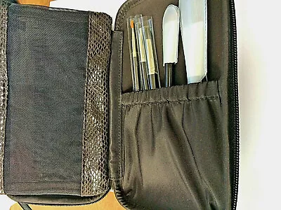 Laura Mercier Deluxe 5 Piece Brush Set+Brush Case 8.25 X5 X1.5 +small Travel Bag • $40