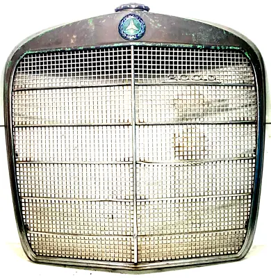 1965 - 1968 Mercedes 200 200D Front Grille Assembly Frame And Screen CHROME OEM • $399.95