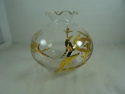 Gold Leaf Painted Scalloped Glass Flower Vase 4.25  • $18.59
