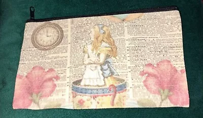 Alice In Wonderland Cosmetic Pencil Case Medication Storage Multi-use Bag 💙 • £2.25