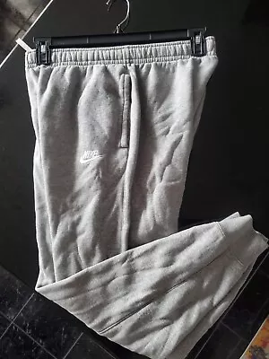 Nike Joggers Medium  • $6