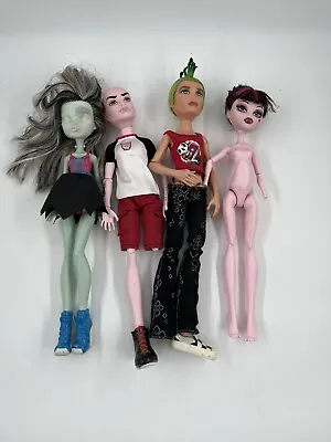 Monster High Frankie Stein HOW DO YOU BOO? Lot Of 4 Broken / Parts Lot Dolls. • $19.99