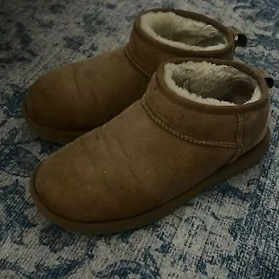 Women’s Ankle Uggs Chestnut Size 9 • $50