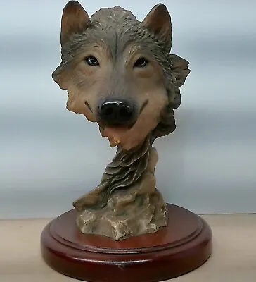 Vintage Wolf Sculpture  #4103 “Before The Chase” Mill Creek Studios S. Herrero • $39.95
