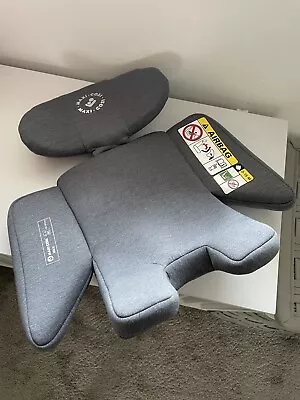 Maxi Cosi Mica Car Seat Newborn Insert - Grey • £20