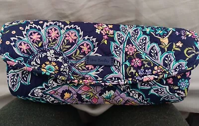 Vera Bradley Women's Cotton On A Roll Makeup/Pencil Case (Petal Paisley ?)Used • $13