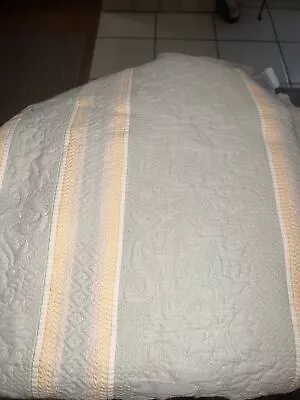 Martha Stewart Everyday Twin 63x88” Quilt W/ Pillow Cover Bedspread  • $139