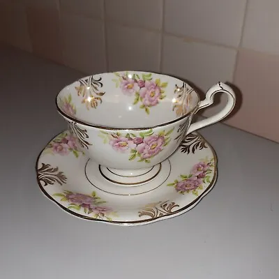 Queen Anne Fine Bone China England Floral Cup & Saucer • $19.99