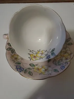 Diamond Tea Cup And Saucer Made In Occupied Japan. Pink Yellow Flowers  • $28
