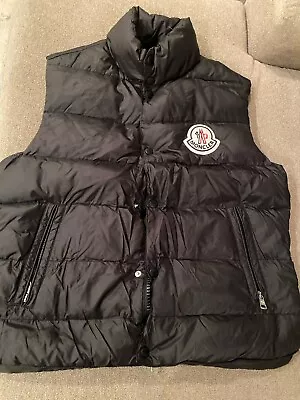 Moncler Vest Men 3 • $425