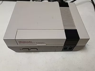 Nintendo Entertainment System NES Console NES-001 Parts Or Repair | TURNS ON • $39.99