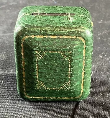 Vintage Antique Green Leather Empty Ring Box Small  From Matt Irion & Sons • $38