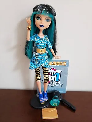 Monster High Picture Day Cleo With Accessories • $30