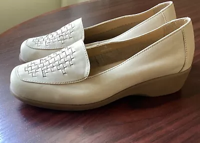 M & S Footglove Beige Leather Slip On Shoes Uk 5 Wide Fit Hardly Worn • £3.75