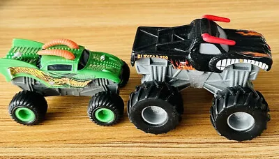 2010 Hot Wheels Monster Jam Truck Rev Tredz El Toro Loco 1:43 + Mcdonalds Green • $15