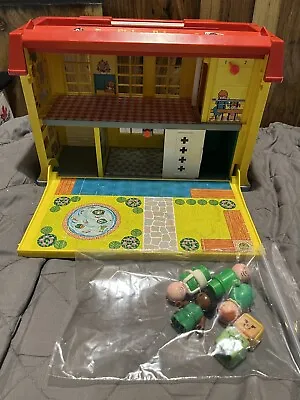 Vintage 1976 Fisher Price Little People Play Family Children's Hospital /B27 • $32.80