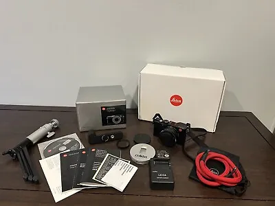 Leica D-LUX TYP 109 In Great Condition+ Accessories • $1200