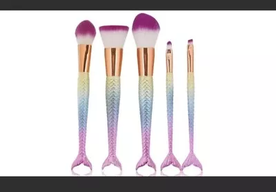 5pc Rainbow Mermaid Tail Make Up Brushes • £6.99