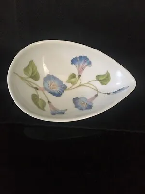 Limoges France Porcelaine D'Art Creations Florence Teardrop Morning Glory Dish • $15.99