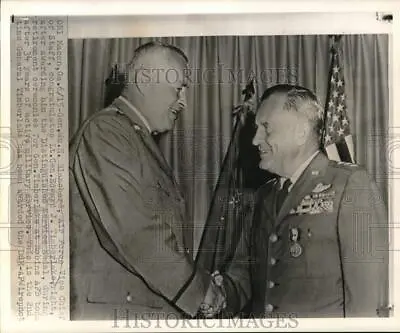 1965 Press Photo Edward Timberlake Receives Distinguished Service Medal Macon • $12.99