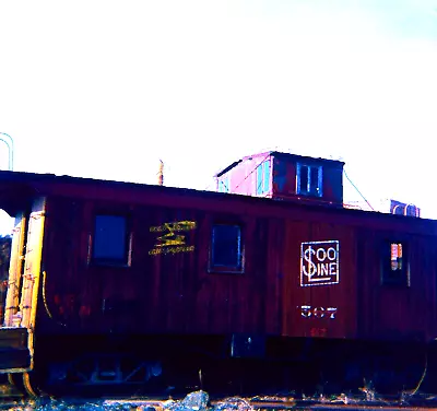 Original Kodachrome Slide Soo Line Wooden Caboose #567 Columbia Sc 12/31/69 • $4.49