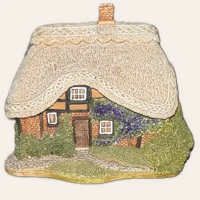 VINTAGE Lilliput Lane Bramble Cottage • £18.82