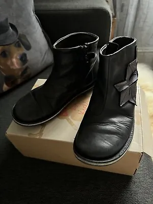 Camper Girls Boots Uk13 / Eu32 • £15.99