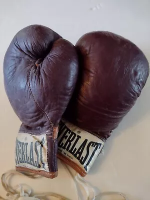 VTG 1940-50s Everlast 2108 Boxing Gloves Wisconsin Badgers-Coaches Estate.  *ALI • $160