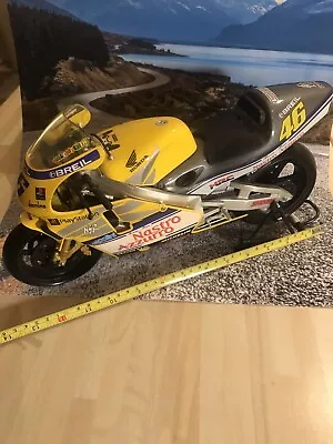 Guilty 1/6 Honda NSR500Valantino Rossi 2000 Breil Sponsored Austin Powers Bike  • £249