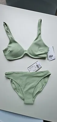 H&M Pastel Green Crinkle Ribbed Bikini Swimwear Set - Size 8 - BNWT • £12.99