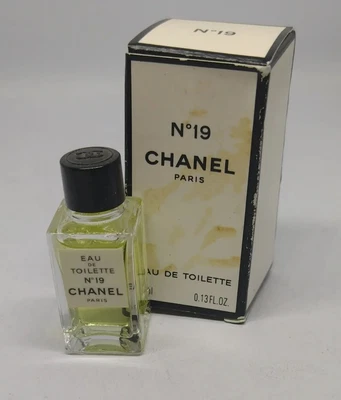 £19.99 • Buy Chanel No 19 Eau De Toilette 4ml Miniature Vintage Women’s Fragrance Marked Box