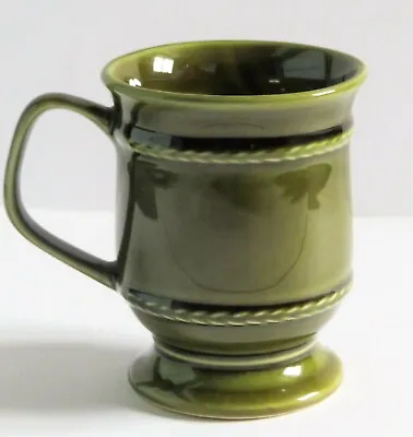 1 X Green Holkham England Ceramic Mug • £9.20