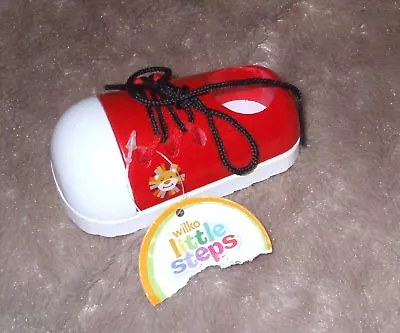 RED WOODEN SHOE Learn To Tie Shoelaces EDUCATIONAL WOODEN TOY • £9.99