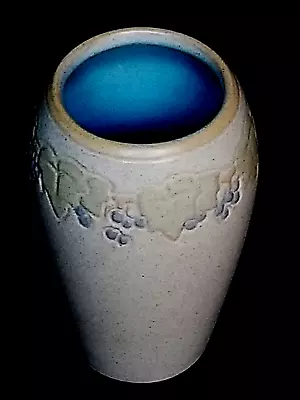 Marblehead Pottery 5.25  Ta Floral Decorated Vase Arts & Crafts Matte Green Gray • $1895