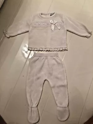 Zip Zap White Knitted Baby Outfit Jumper & Trousers With Feet- 1 Mth • £5.32