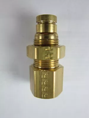 Parker Push To Connect Straight Bulkhead Brass D.O.T. 1/4  Tube OD X 1/4  FNPT • $12.75