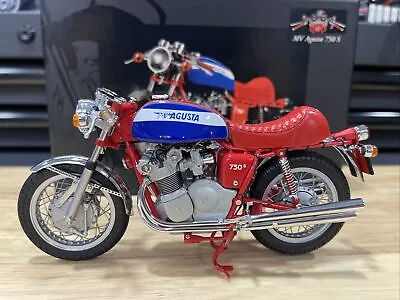 MINICHAMPS 1/12 MV Agusta 750S Classic Bike Series No.19 122121400 • $249