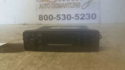 2002 -04 Mercedes-Benz C230 C240 C320 C32 - Radio - 2038201086 • $92