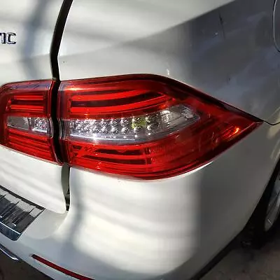 Used Right Tail Light Assembly Fits: 2015 Mercedes-benz Mercedes Ml-class 166 Ty • $250