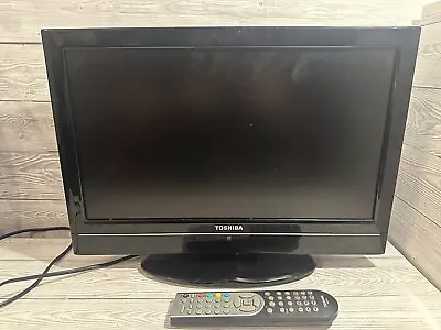 Toshiba 19DV501B 19  LCD TV DVD Player Faulty Black Freeview Unit Only • £39.99