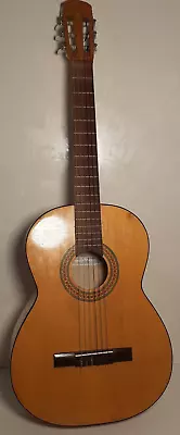 CLASSIC GUITAR MELODIJA MENGES C-106 No 30  Made In Yugoslavia • $150