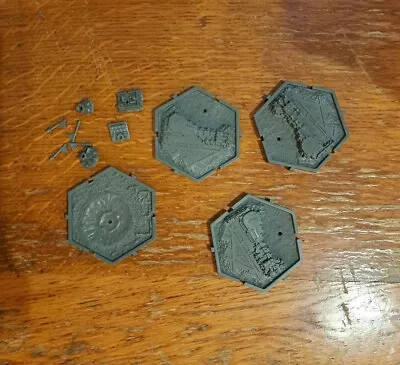 Warhammer Planetary Empires Tiles X4 With 4 Buildings & Flags - Games Workshop • £23.50