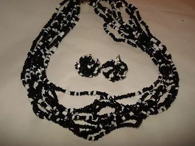 £19.66 • Buy Vintage Chip Bead Black And White Multi Strand Necklace And Clip On Earrings