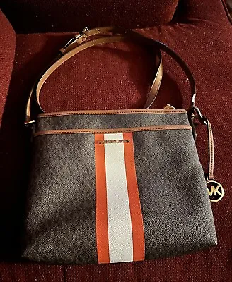 Michael Kors Bedford Crossbody Purse • $55